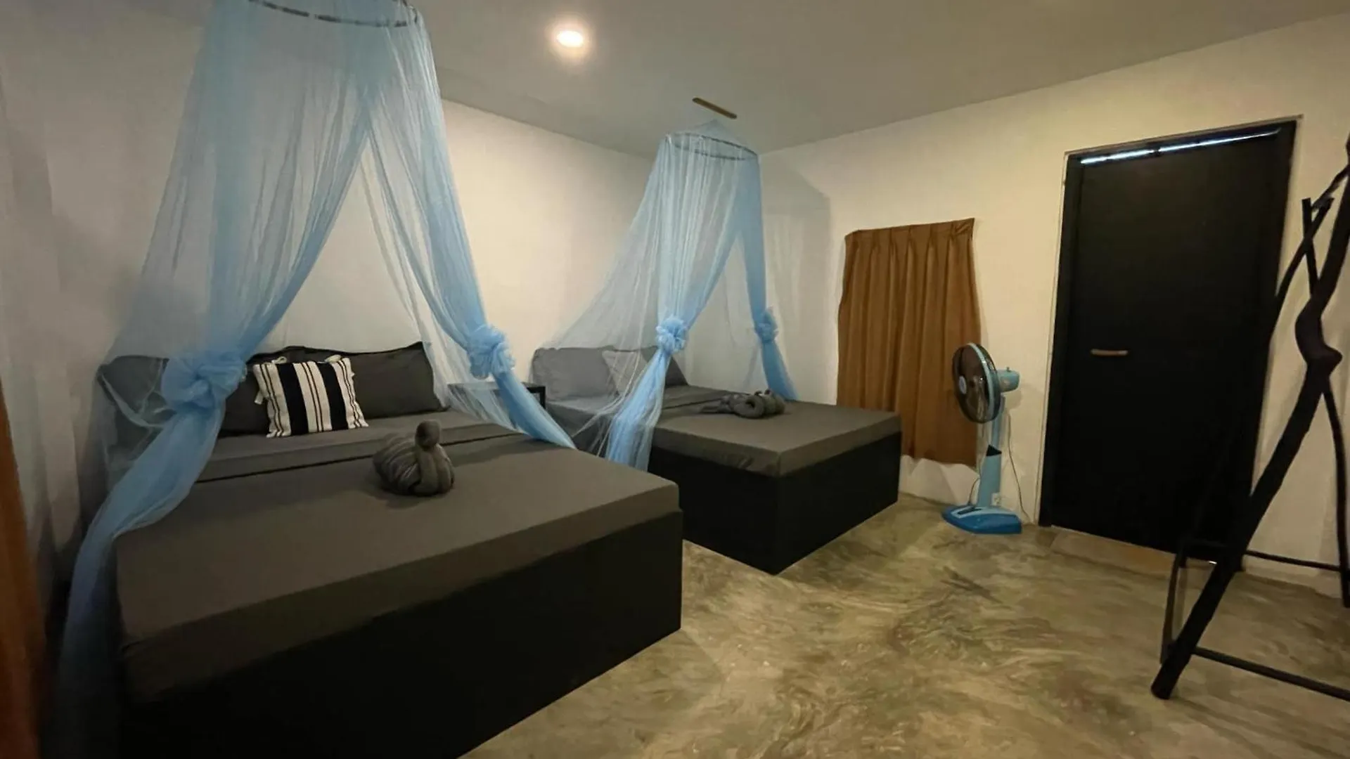 Guest house Paradise Sunset Beach Koh Rong Sanloem